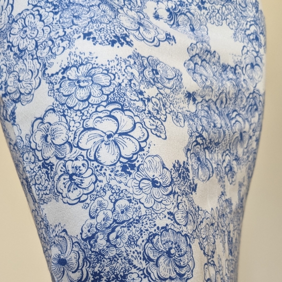 American Apparel Blue And White Floral Pencil Skirt - Picture 3 of 4